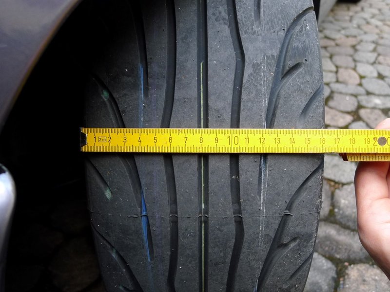 neu (Andere).JPG (183.03 KiB) 157677 mal betrachtet Nankang NS-2R 185/60 R14